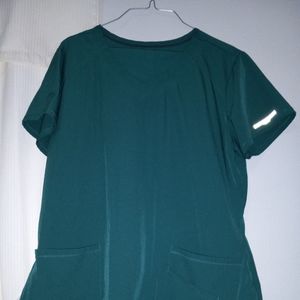 Skechers scrub set top LG bottom MP